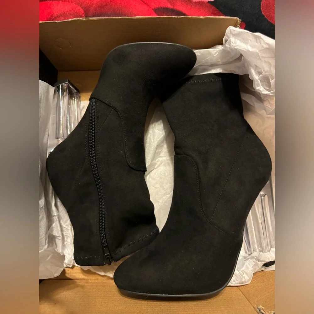 NIB Fashion Nova Luna Ankle Bootie - Picture 3 of 10